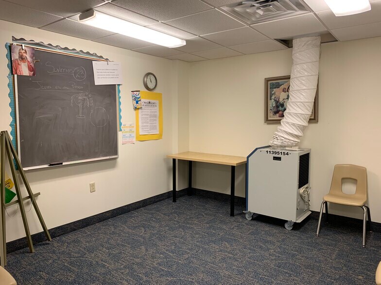 More Photos Of 641-651 Maple Ave, Hartford Office For Lease