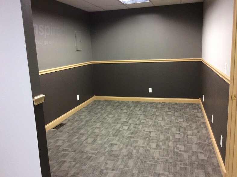 More Photos Of 108 E College Ave, Brownsburg Light Distribution For Lease