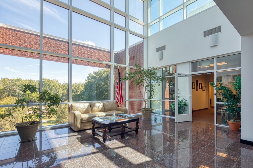 More Photos Of 11837 Rock Landing Dr, Newport News Office For Lease