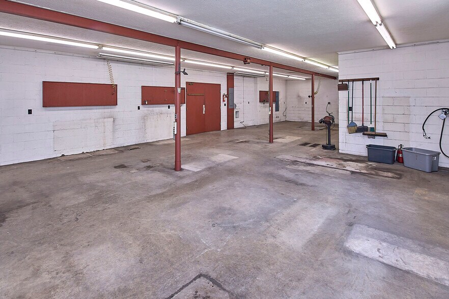 More Photos Of 6328 Elk River Rd, Clendenin Auto Repair For Sale
