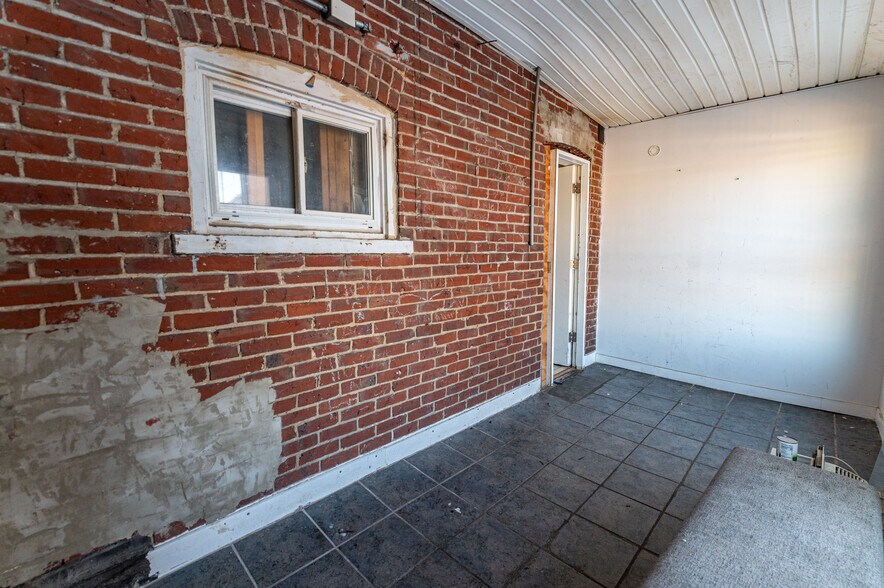 More Photos Of 1015 W Hamilton St, Allentown Multifamily For Sale