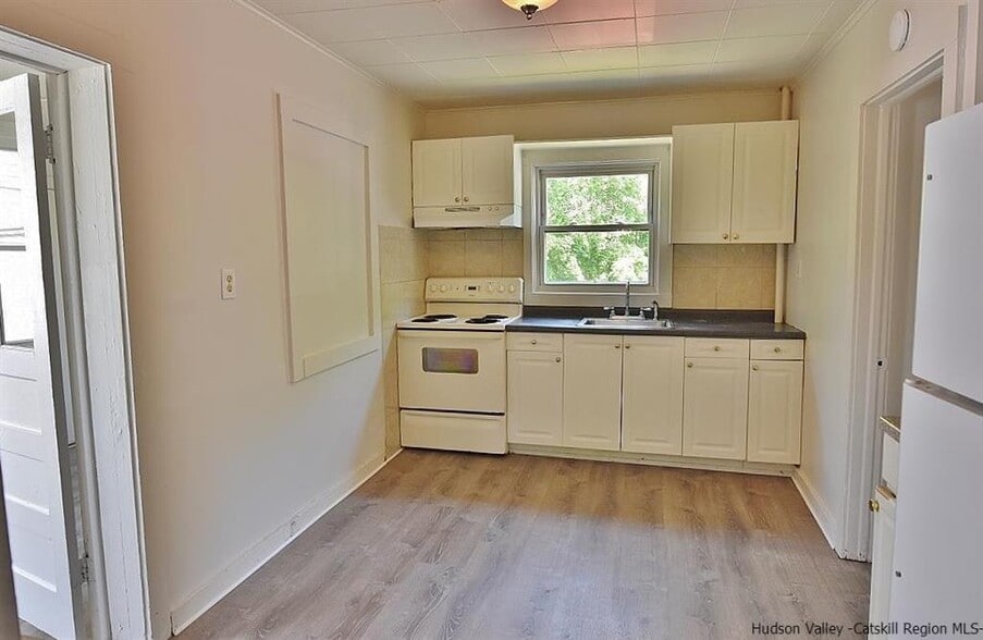 More Photos Of 235 Main St, New Paltz Apartments For Sale