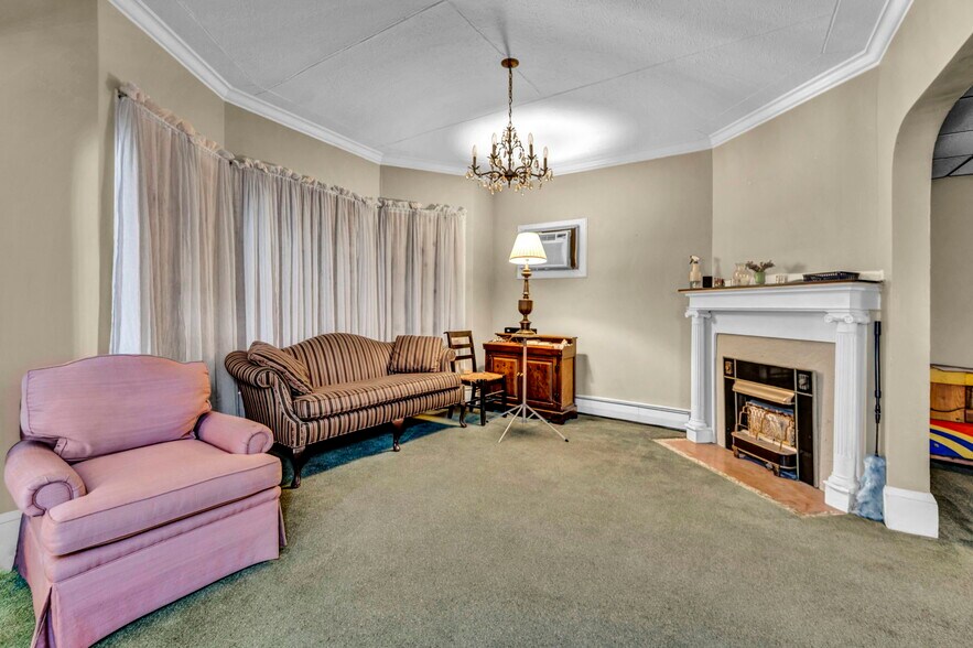 More Photos Of 6318 Lorain Ave, Cleveland Loft Creative Space For Sale