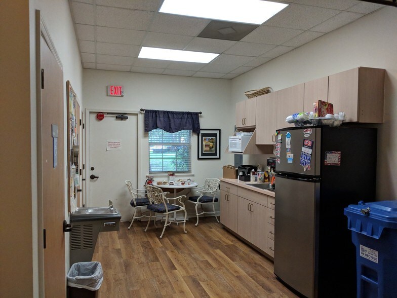 More Photos Of 4141 NW 37th Pl, Gainesville Office For Sale