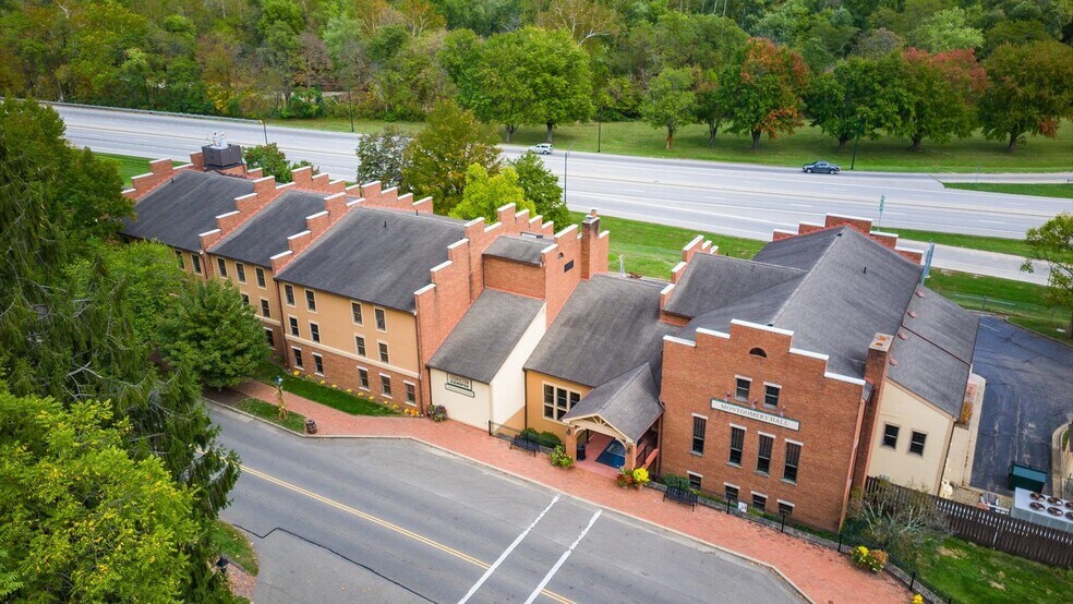 More Photos Of 200 N Whitewoman St, Coshocton Loft Creative Space For Sale