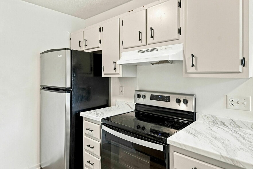 More Photos Of 706 E Inskip Dr, Knoxville Apartments For Sale