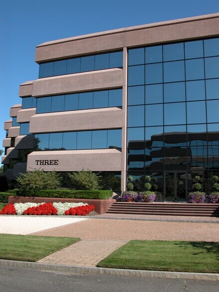 More Photos Of 3 Corporate Dr, Shelton Office For Lease