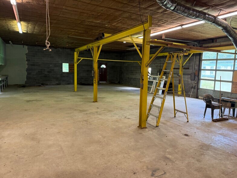 Primary Photo Of 256 Country Club Rd, Grafton Industrial For Sale