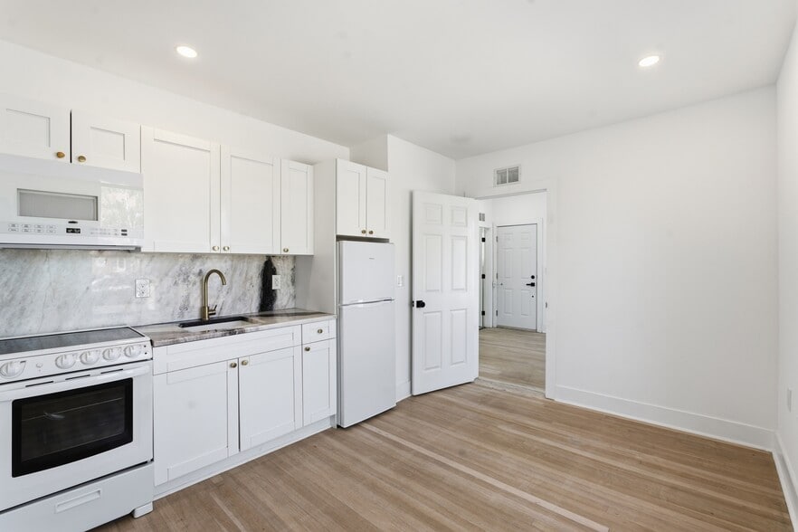 More Photos Of 326 6th Ave N, Saint Petersburg Apartments For Sale