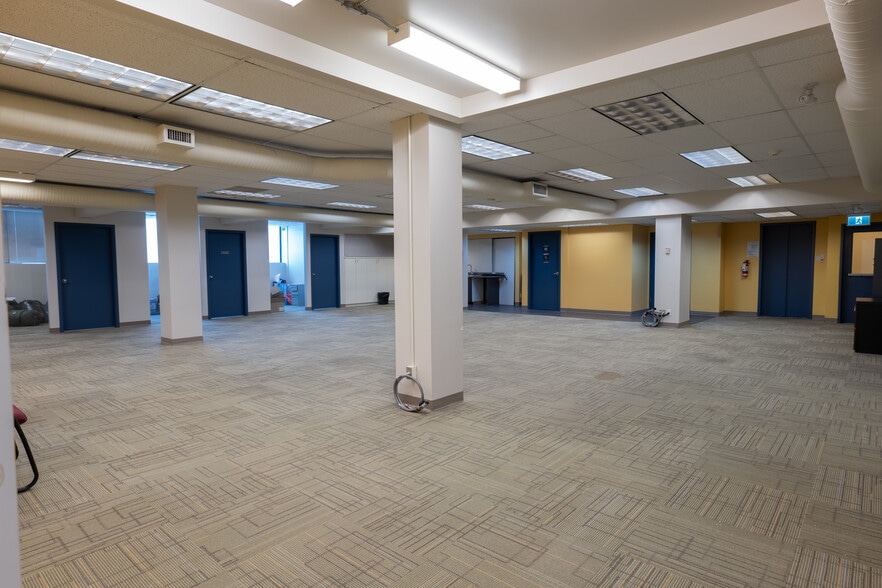 More Photos Of 422 6th St, New Westminster Loft Creative Space For Lease