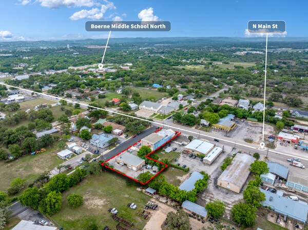 More Photos Of 801 N Main St, Boerne Freestanding For Sale