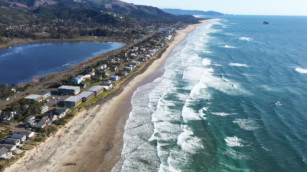 More Photos Of 101 NW 11th Ave, Rockaway Beach Hotel For Sale