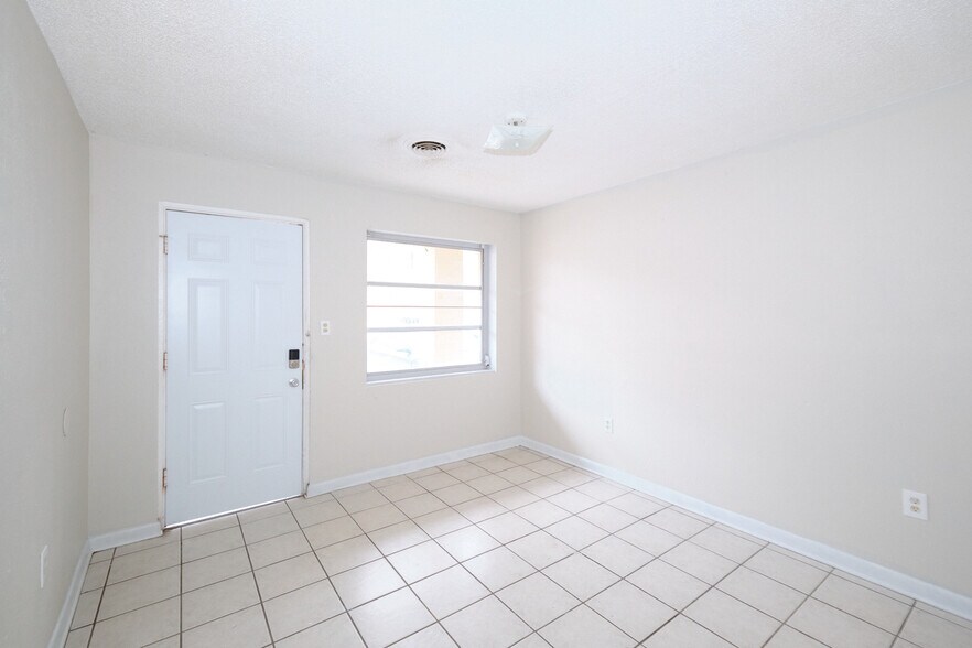 More Photos Of 2215 Buffalo Trl, Morristown Apartments For Sale