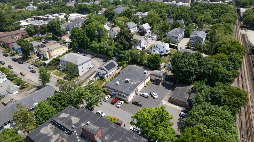 More Photos Of 40 Oval Rd, Quincy Industrial For Lease