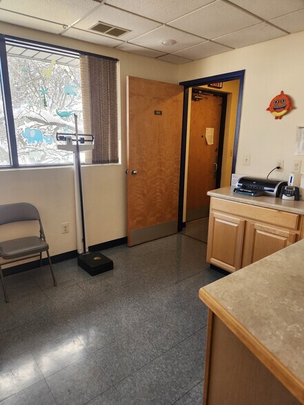 More Photos Of 776 Amboy Ave, Edison Medical For Lease