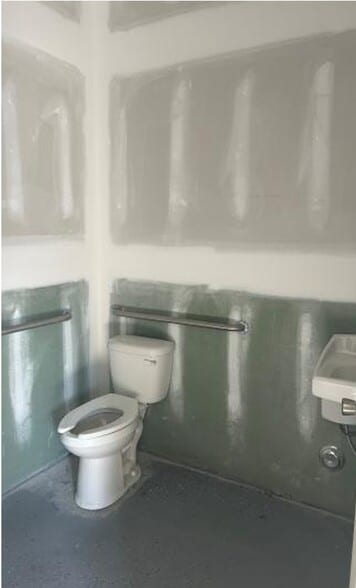 More Photos Of 1324 Lake Park Blvd N, Carolina Beach Unknown For Lease