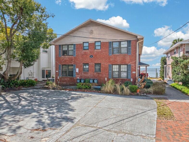 More Photos Of 1710 River Rd, Jacksonville Apartments For Sale