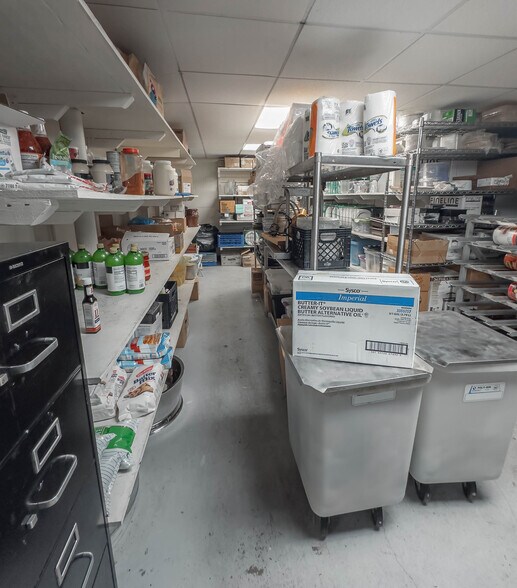 More Photos Of 205 Main St, Onalaska Specialty For Sale