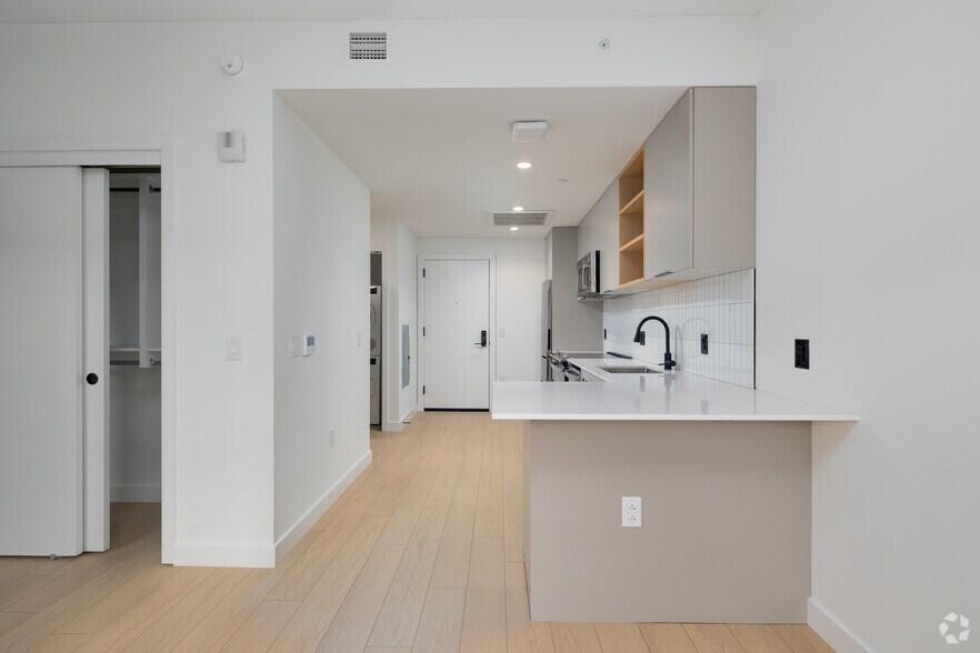 Photo of 1st Floor Ste J-110