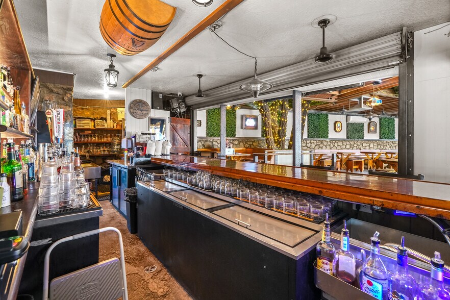 More Photos Of 5200 Doniphan Dr, El Paso Bar For Sale