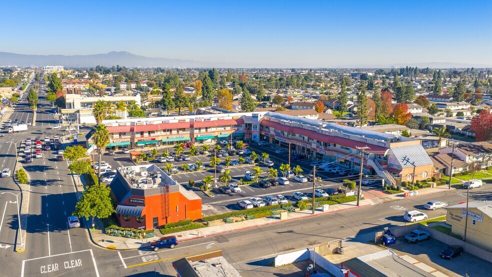 More Photos Of 8902-8942 Garden Grove Blvd, Garden Grove General Retail For Sale