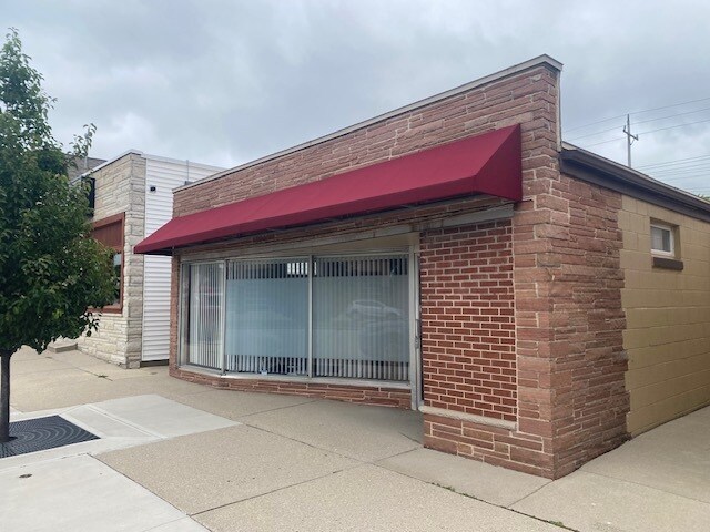 Primary Photo Of 12610 W Hampton Ave, Butler General Retail For Sale