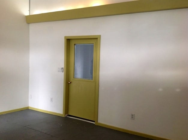 More Photos Of 6375 N Figueroa Blvd, Los Angeles Storefront Retail Residential For Lease