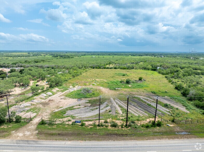 Primary Photo Of 10920 E US Highway 87, Adkins Land For Sale