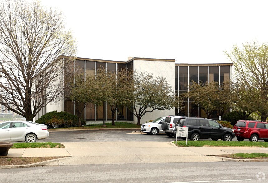 More Photos Of 777 3rd St, Des Moines Office For Sale