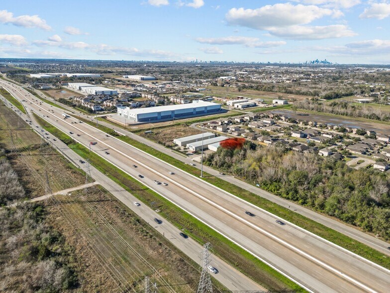 More Photos Of 8051 S Sam Houston Pky, Houston Unknown For Lease