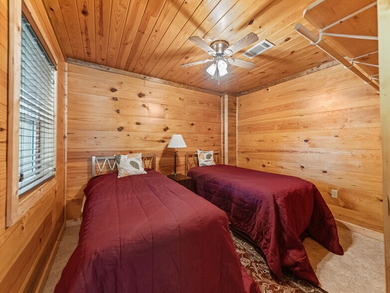 More Photos Of 110 Lizard ln, Story Specialty For Sale