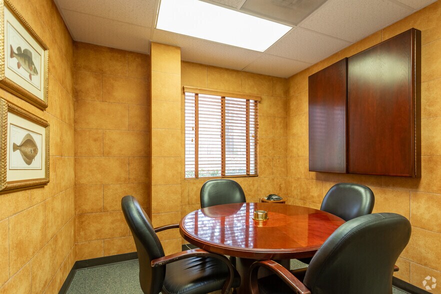 More Photos Of 1310 Nowell Rd, Raleigh Light Distribution For Sale