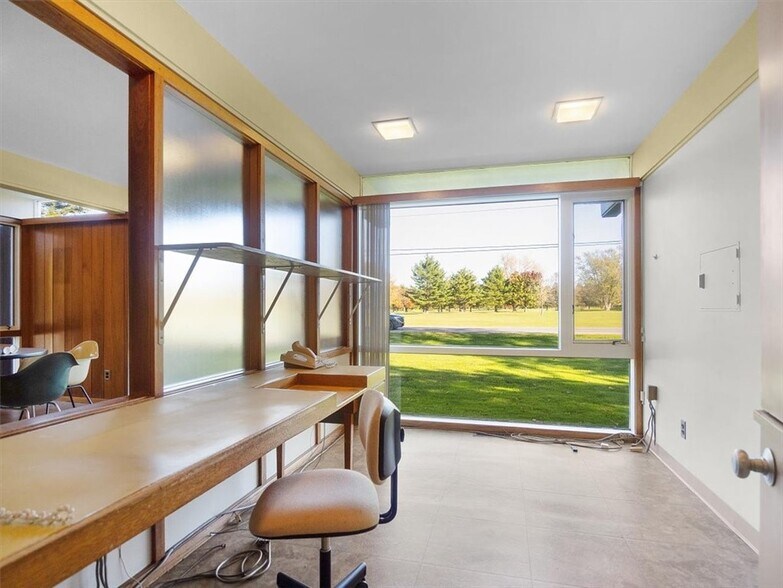 More Photos Of 5973 Walworth Rd, Ontario Medical For Sale