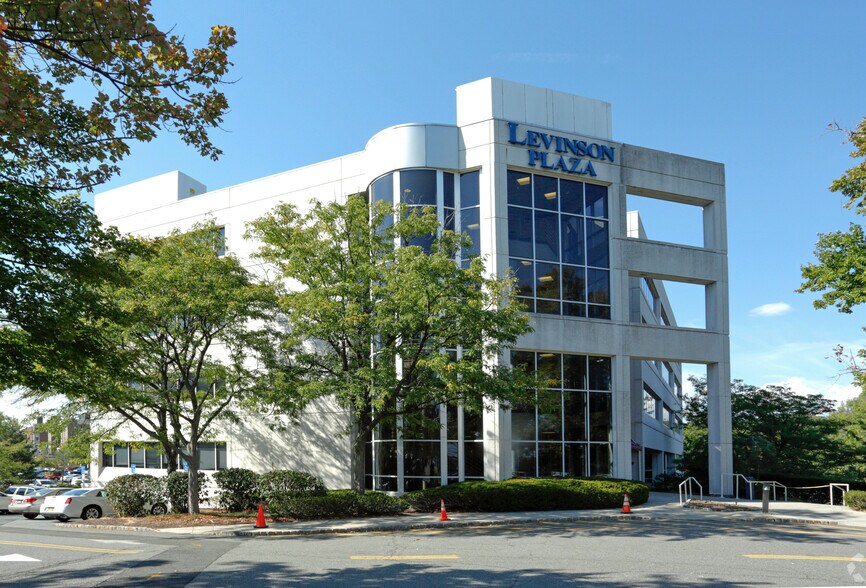 More Photos Of 2 Lincoln Hwy, Edison Medical For Sale