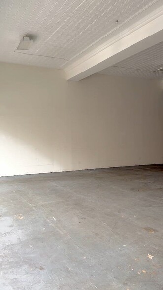 Primary Photo Of 14-20 N Main St, Shenandoah Office For Sale