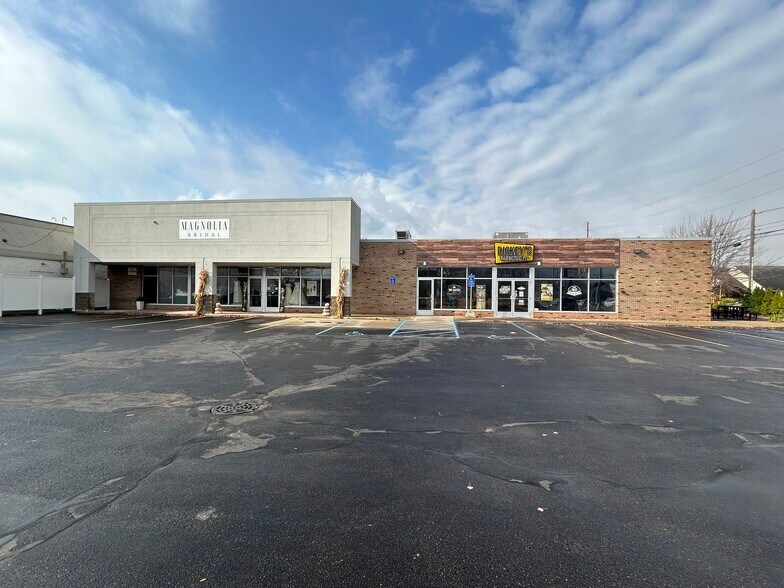 More Photos Of 420-428 Baldwin St SW, Jenison Freestanding For Sale