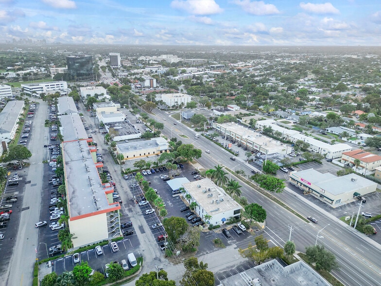 More Photos Of 5300 N Federal Hwy, Fort Lauderdale Office For Sale