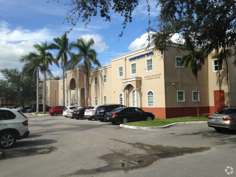 Primary Photo Of 7875 SW 104th St, Miami Medical For Lease