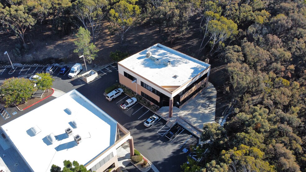 More Photos Of 11423 W Bernardo Ct, San Diego Light Manufacturing For Lease