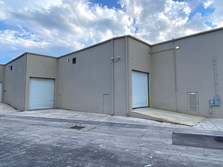 More Photos Of 2101 NW 33rd St, Pompano Beach Unknown For Lease