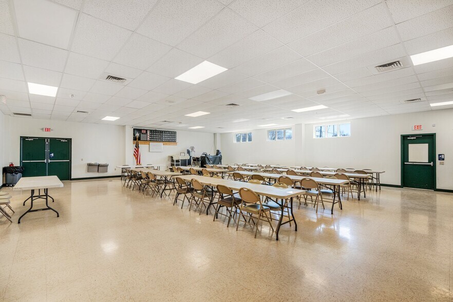 More Photos Of 111 N Broadway, Wind Gap Freestanding For Sale