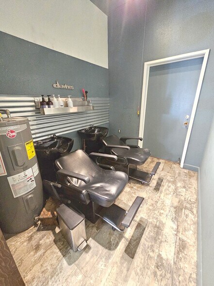 More Photos Of 877 Fourth St, San Rafael Storefront For Lease