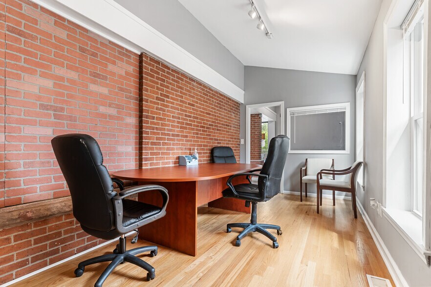 More Photos Of 285 Congress St, Bridgeport Office For Sale