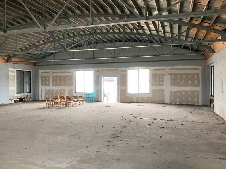 More Photos Of 2208 Dickerson Pike, Nashville Warehouse For Lease