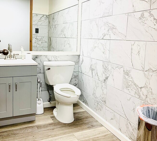 More Photos Of 1140 S San Jose, Mesa Medical For Lease