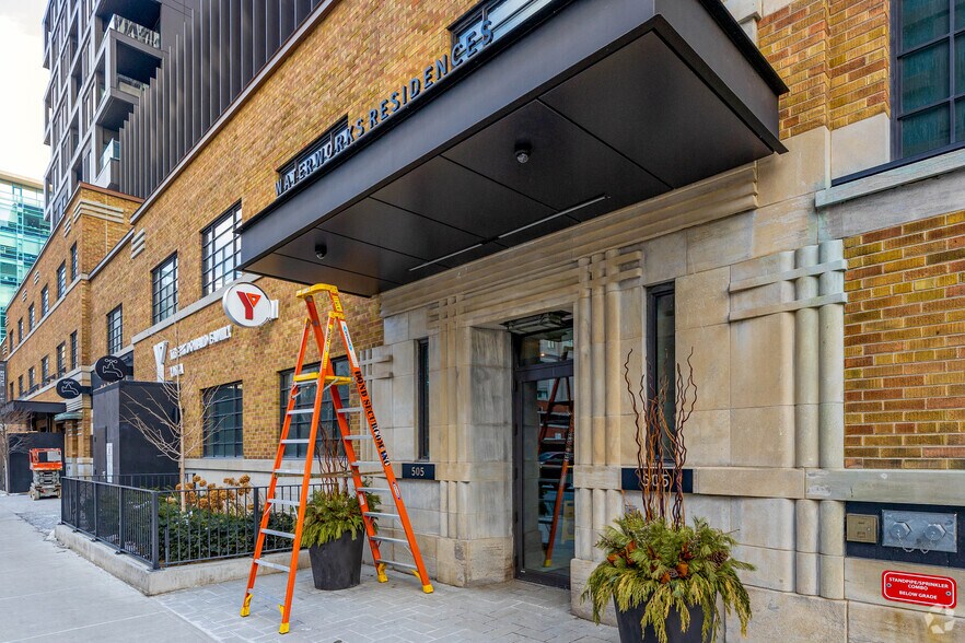 More Photos Of 505 Richmond St W, Toronto Apartments For Lease