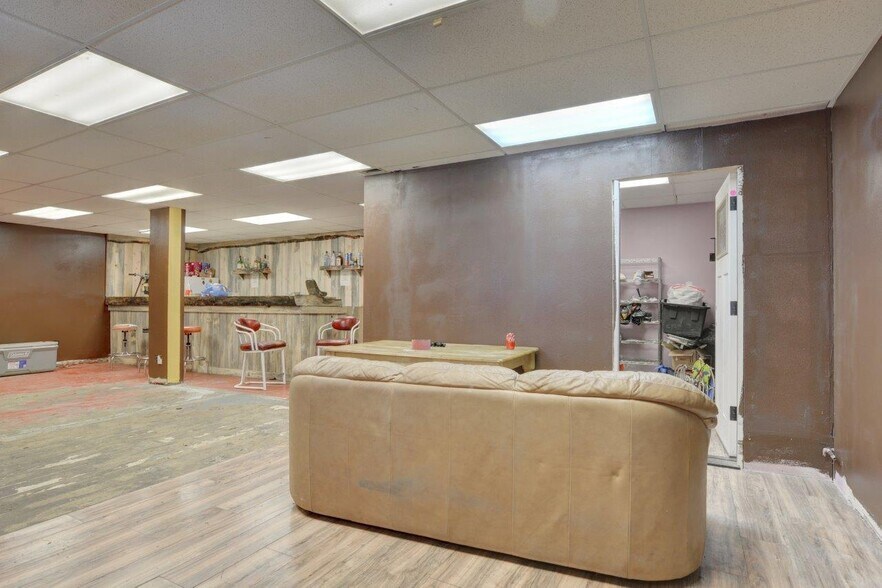 More Photos Of 606 S 6th St, Klamath Falls Specialty For Sale