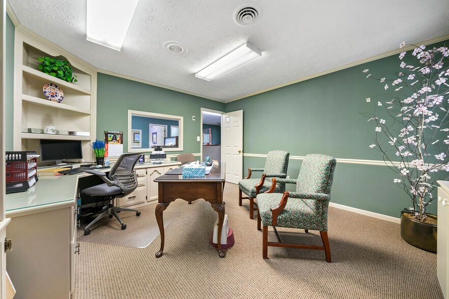 More Photos Of 125-145 E Georgia Ave, Fayetteville Freestanding For Sale