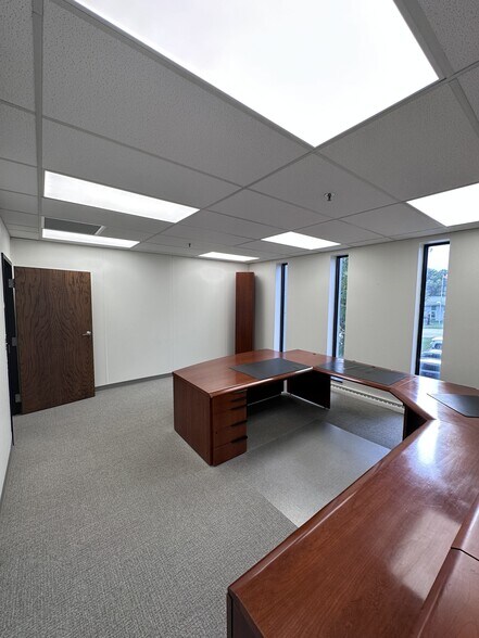 Primary Photo Of 13050 W Custer Ave, Butler Research And Development For Lease