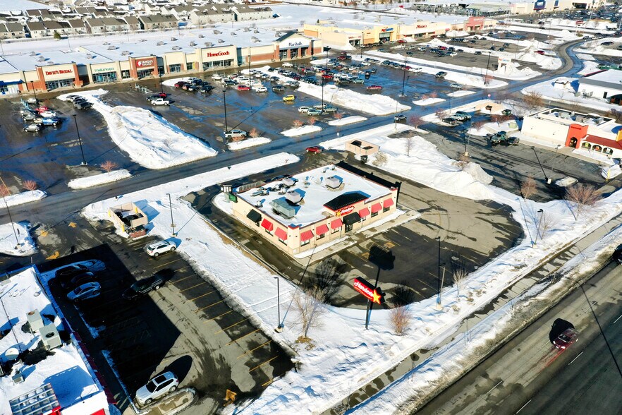 More Photos Of 1450 13th Ave E, West Fargo Restaurant For Lease